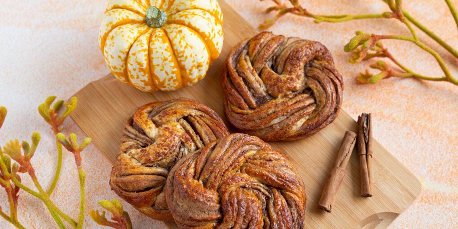 Geniet van de herfst met Pumpkin Spice Buns van Just Gimmie Fries