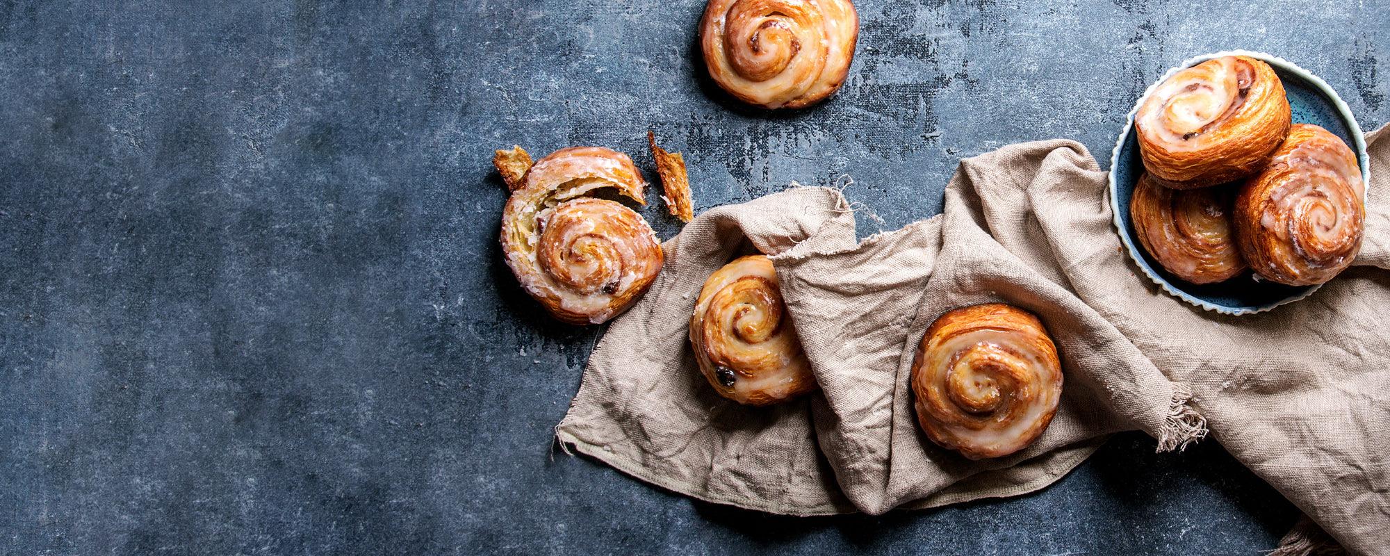 Doe eens fika met deze easy cinnamon rolls - Happlify